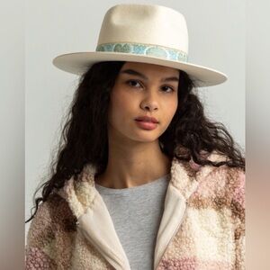 Lack Of Color Beverly Hat in Aqua and Cream Wide Brim Fedora with Trim size M